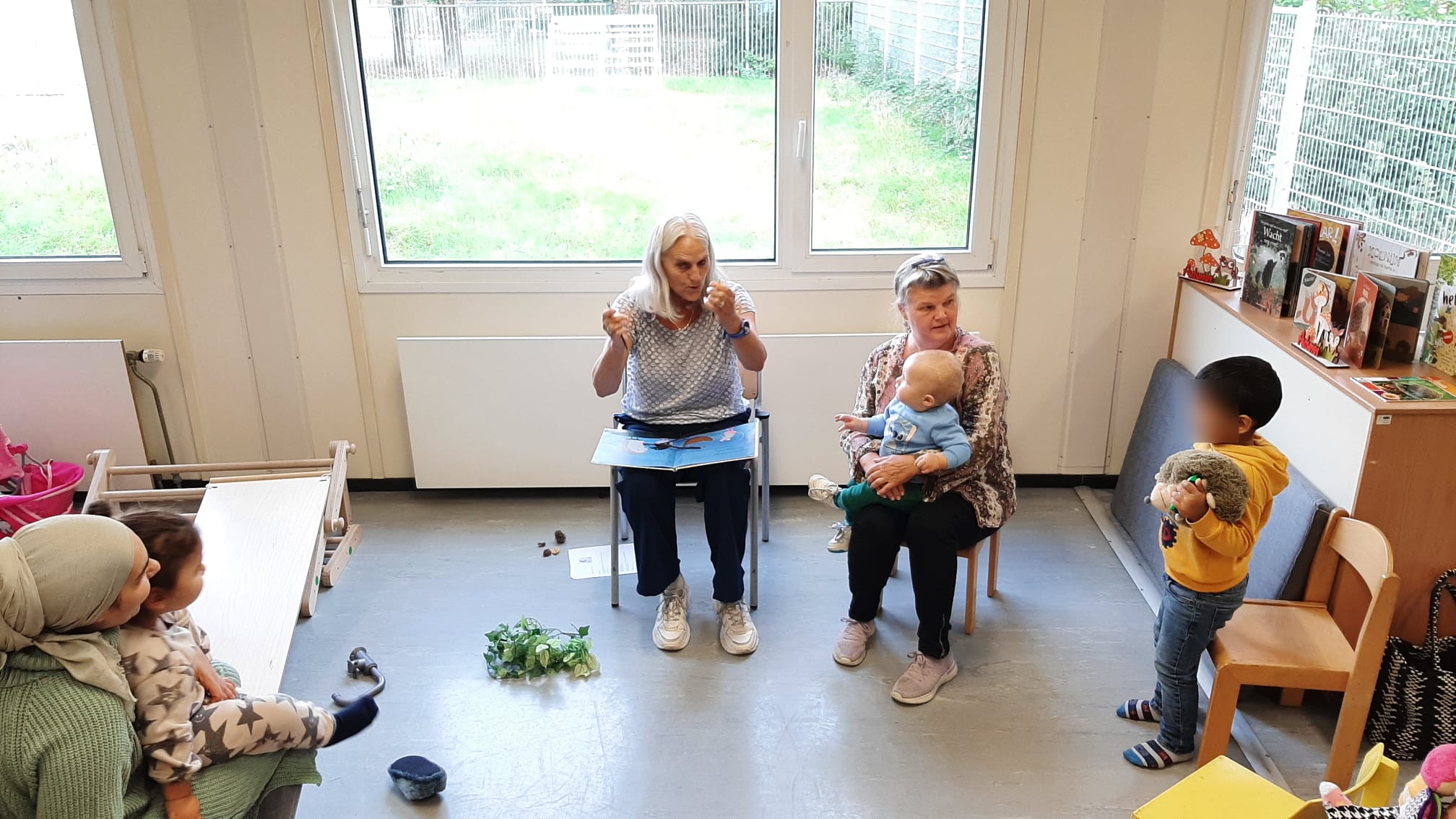 Voorlezen bij de Ouder en Kind Club tijdens de Kinderboekenweek